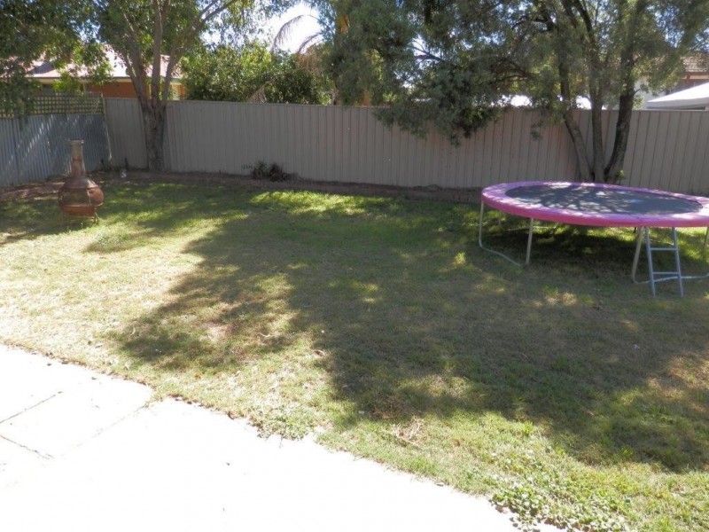 3 Berala Street, Kooringal NSW 2650