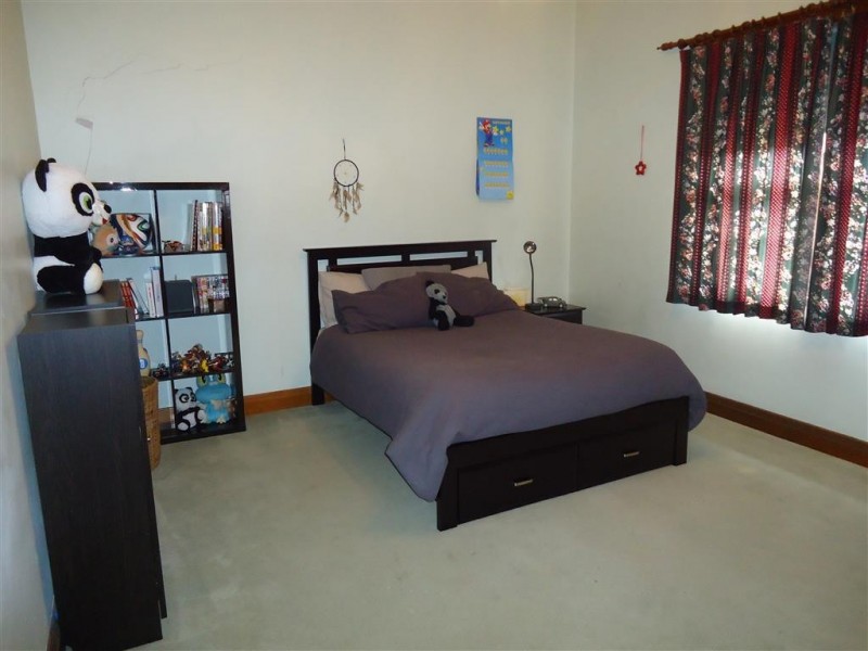 70 Thorne Street, Wagga Wagga NSW 2650