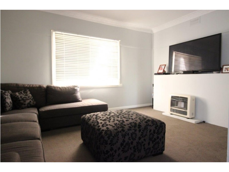 7 Gloucester Street, Junee NSW 2663