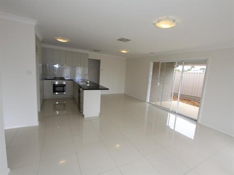 77 Brindabella Drive, Tatton NSW 2650