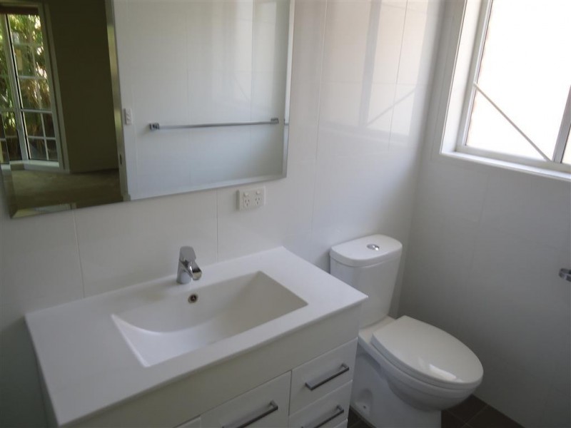 16 Overdale Drive, Bourkelands NSW 2650