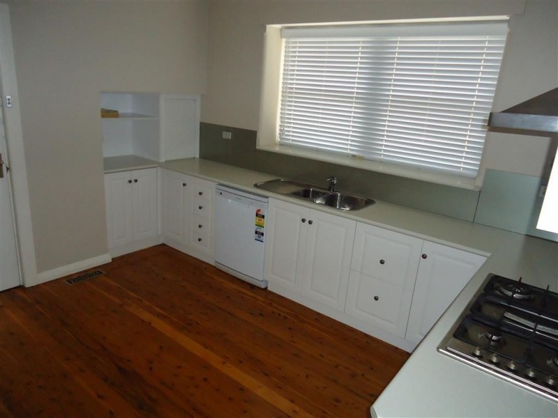 25 Sunshine Avenue, Turvey Park NSW 2650