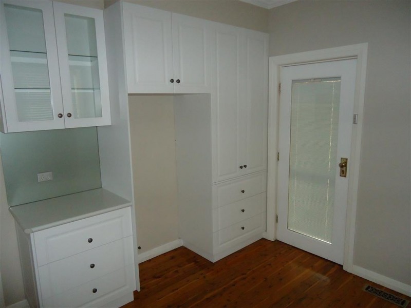 25 Sunshine Avenue, Turvey Park NSW 2650