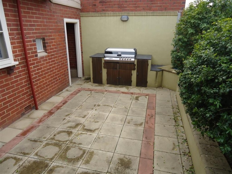 25 Sunshine Avenue, Turvey Park NSW 2650