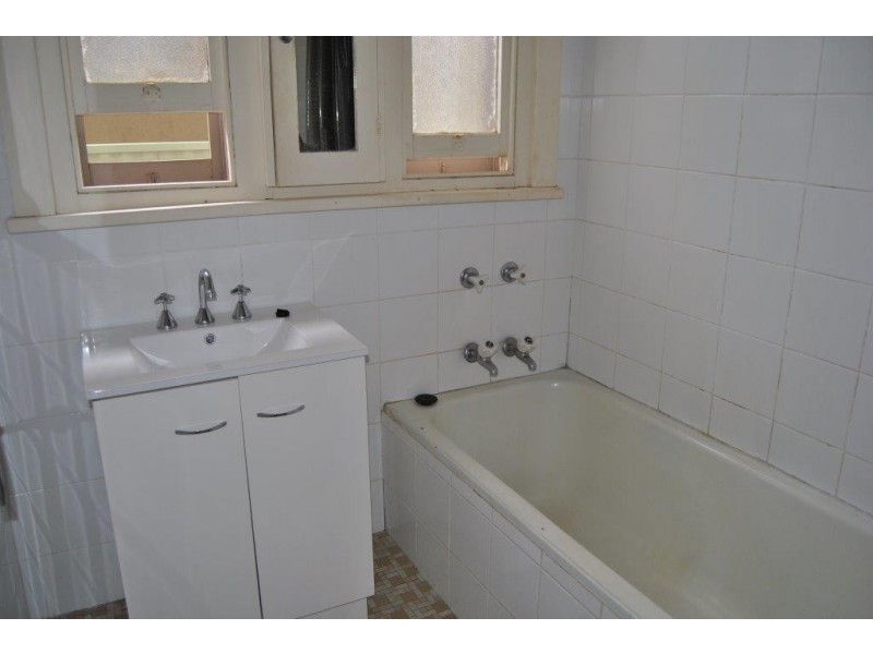 14 Rhoda Avenue, Wagga Wagga NSW 2650