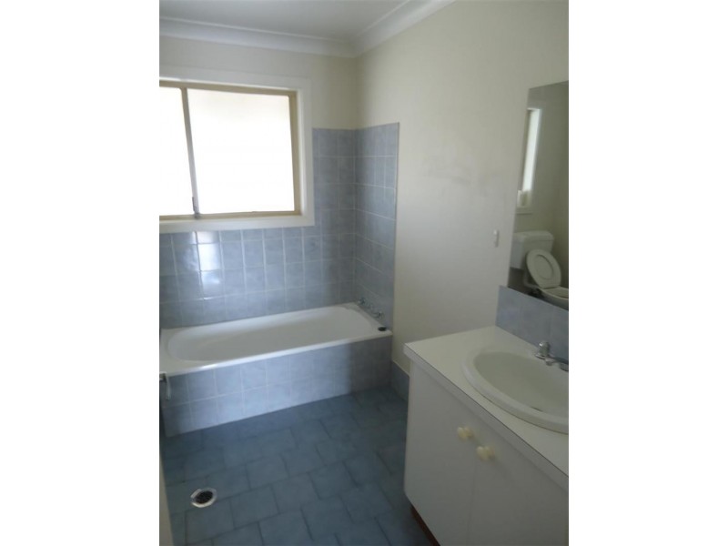 11 Wiradjuri Crescent, Wagga Wagga NSW 2650