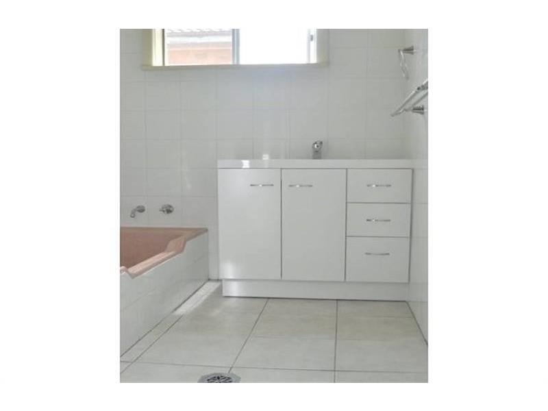 10 Acacia Street, Kooringal NSW 2650