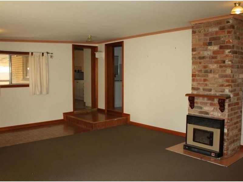 2 Slocum Street, Wagga Wagga NSW 2650
