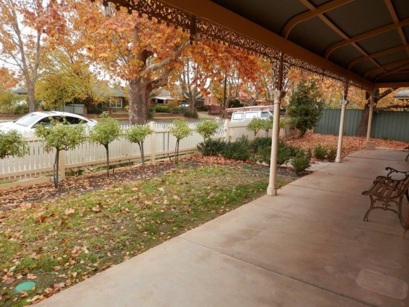 106 Gurwood Street, Wagga Wagga NSW 2650