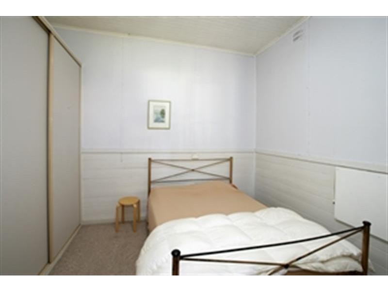 4 Kildare Street, Turvey Park NSW 2650