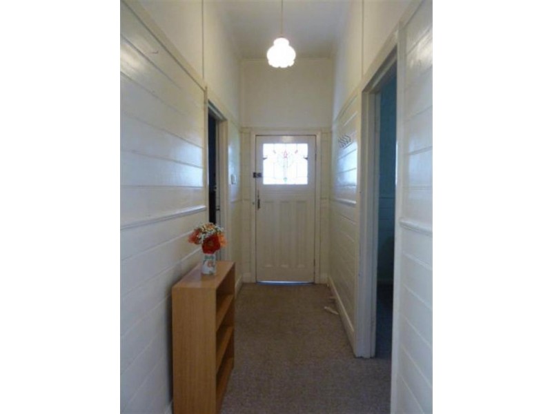 4 Kildare Street, Turvey Park NSW 2650