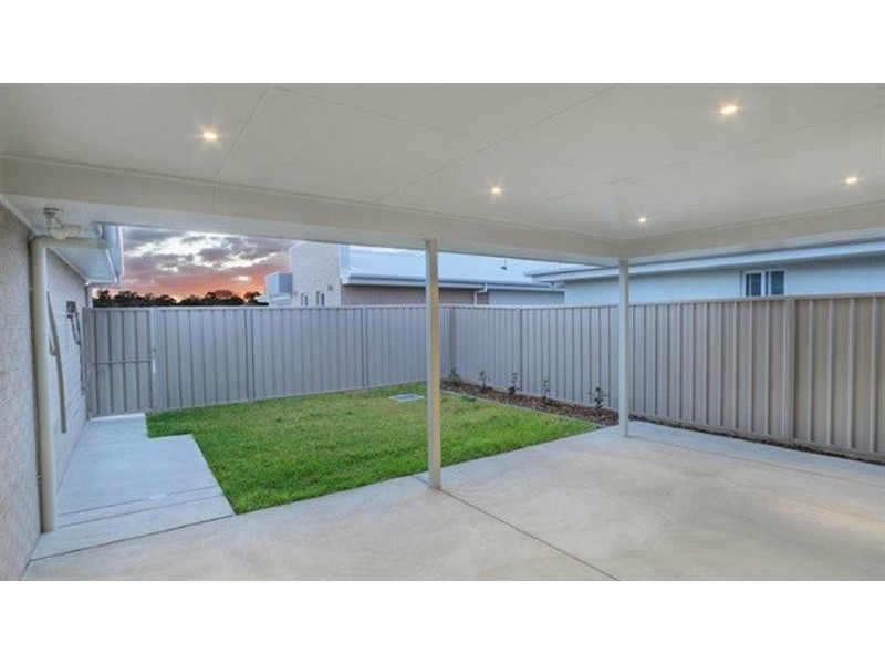 27 Bradman Drive, Boorooma NSW 2650