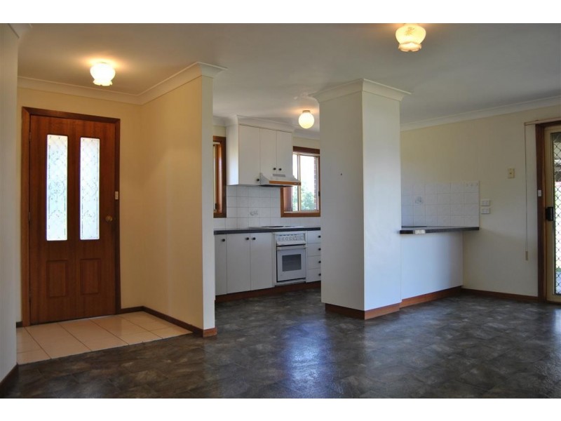 15 Canola Place, Estella NSW 2650