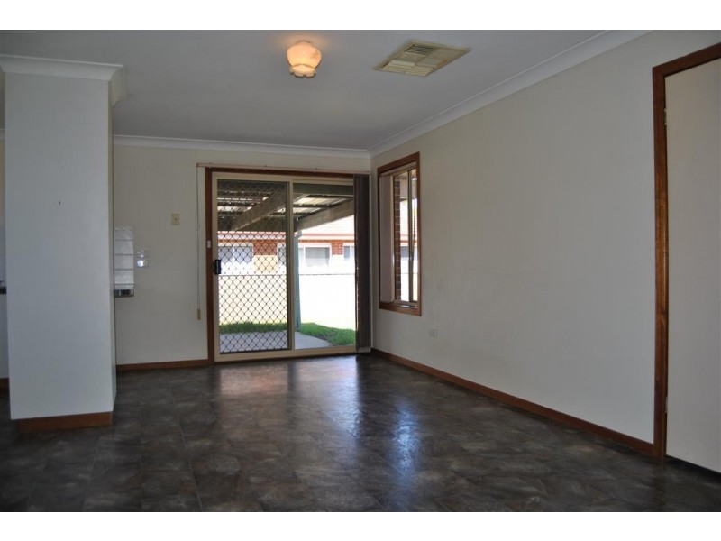 15 Canola Place, Estella NSW 2650
