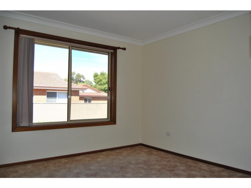15 Canola Place, Estella NSW 2650