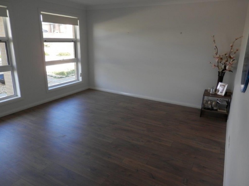 40 Paperbark Drive, Forest Hill NSW 2651