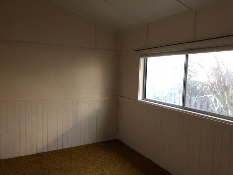 69 Drummond  Street, Lockhart NSW 2656