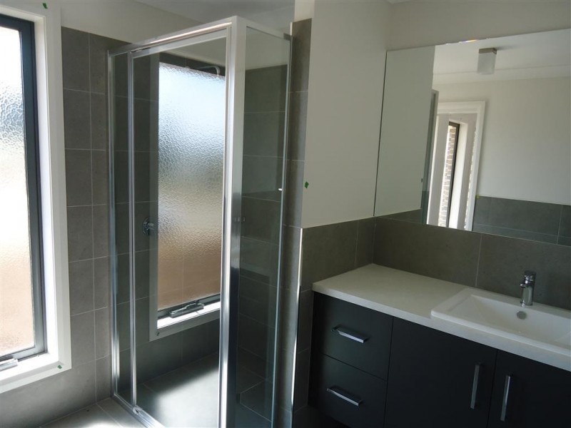 1/56 Ross Parkway, Gobbagombalin NSW 2650