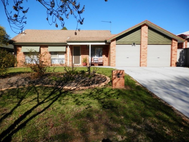 10 Japonica Place, Forest Hill NSW 2651