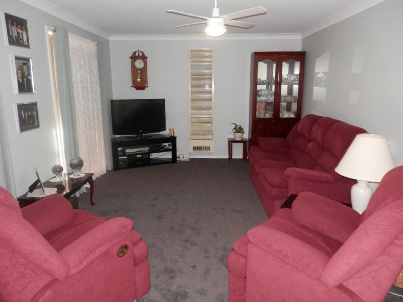 10 Japonica Place, Forest Hill NSW 2651