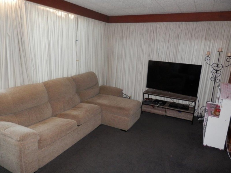 4 Acacia Street, Kooringal NSW 2650