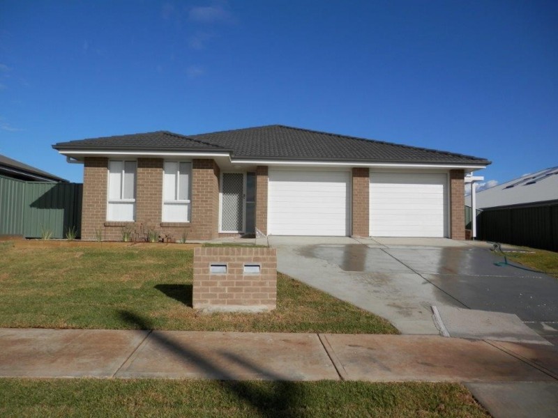 2A Ellerslie Street, Gobbagombalin NSW 2650
