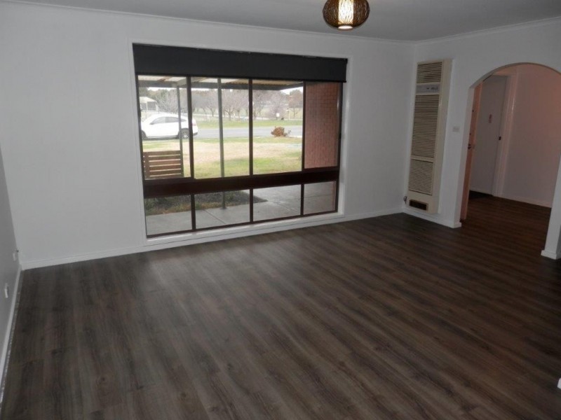 48 Vincent Road, Lake Albert NSW 2650