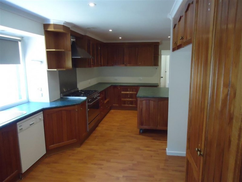 71 Pugsley Avenue, Estella NSW 2650