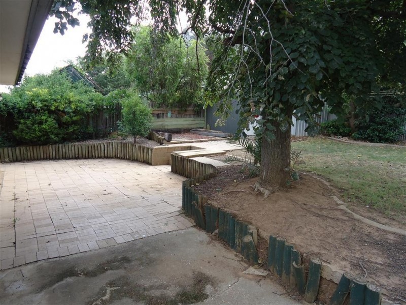 71 Pugsley Avenue, Estella NSW 2650