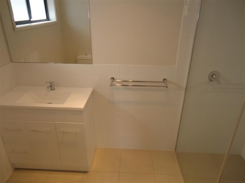 25 Sunvale Crescent, Estella NSW 2650