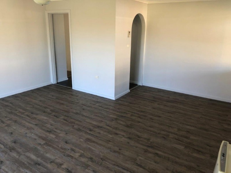 81 Mckell Avenue, Mount Austin NSW 2650