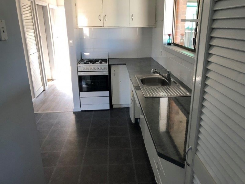 81 Mckell Avenue, Mount Austin NSW 2650