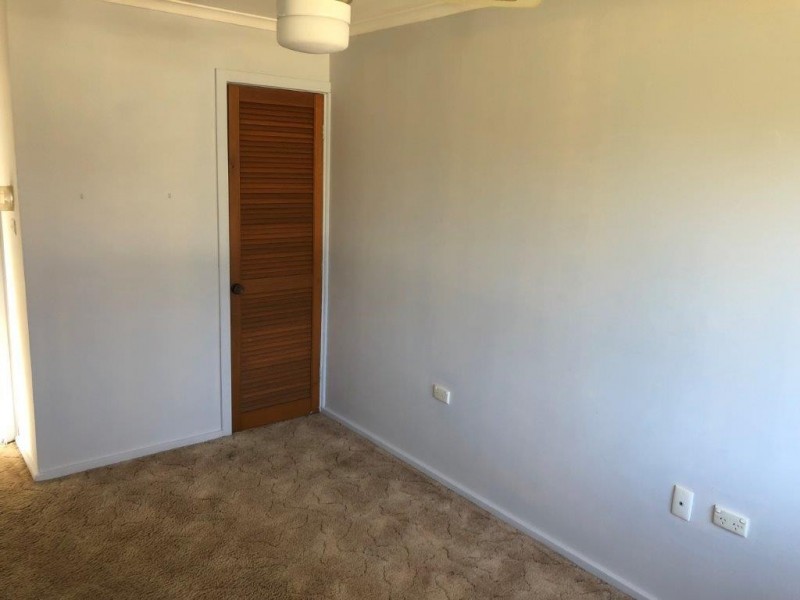 81 Mckell Avenue, Mount Austin NSW 2650