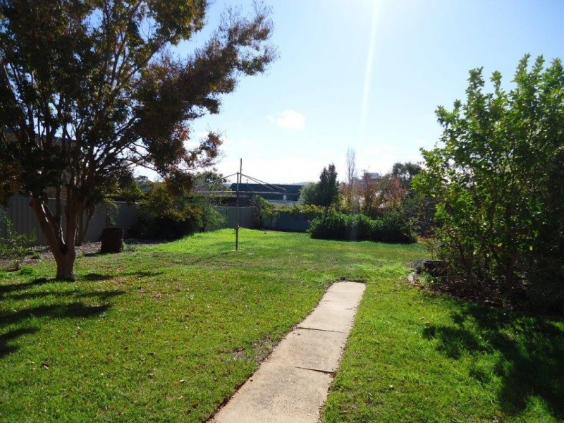 29 Athol Street, Turvey Park NSW 2650