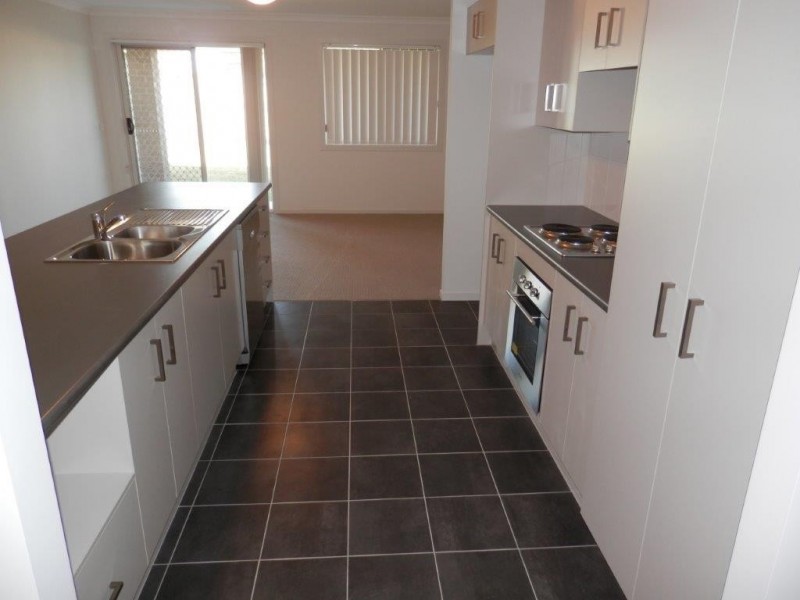 5 Hazelwood Drive, Forest Hill NSW 2651