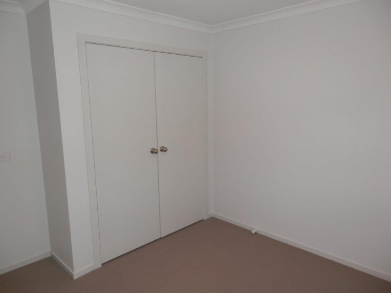 5 Hazelwood Drive, Forest Hill NSW 2651