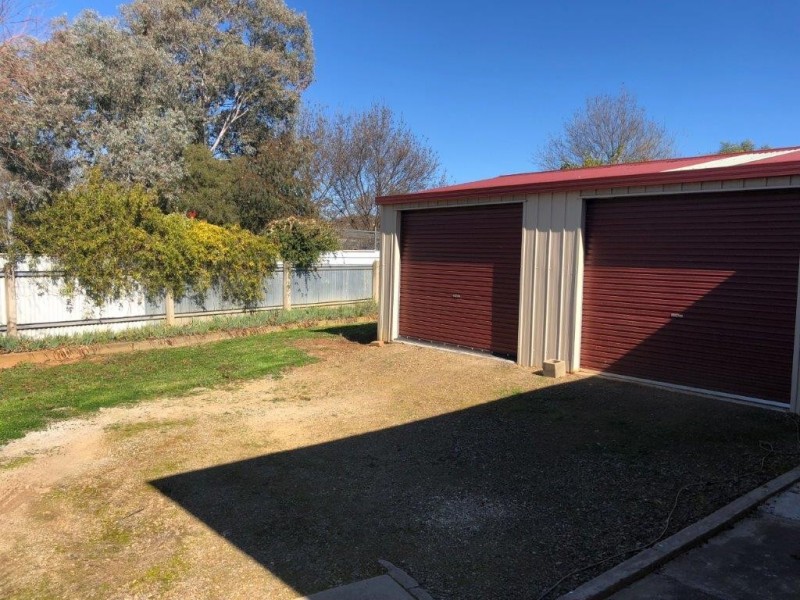 49 White Avenue, Kooringal NSW 2650