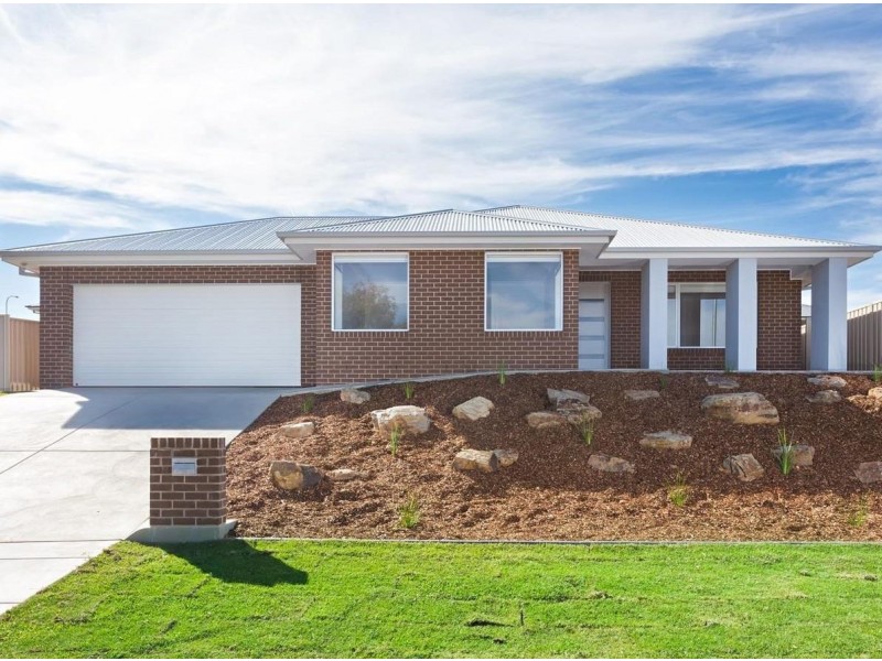22 Ellerslie Street, Gobbagombalin NSW 2650