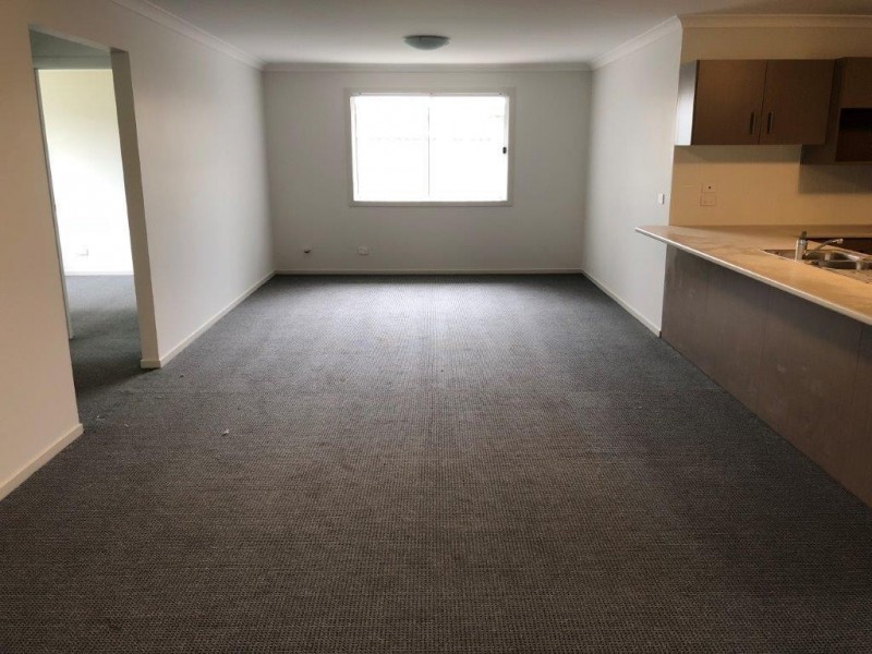 1 Hazelwood  Drive, Forest Hill NSW 2651