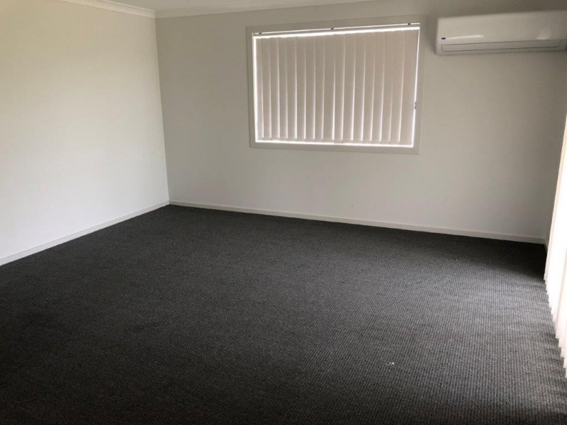 1 Hazelwood  Drive, Forest Hill NSW 2651