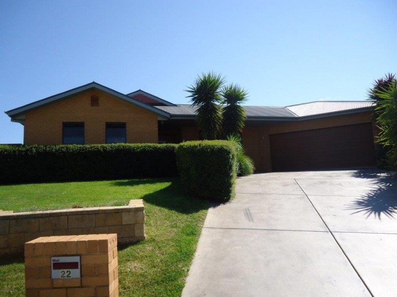 22 Bogong Crescent, Tatton NSW 2650