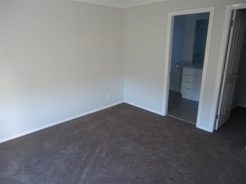 6 Ellerslie Street, Gobbagombalin NSW 2650