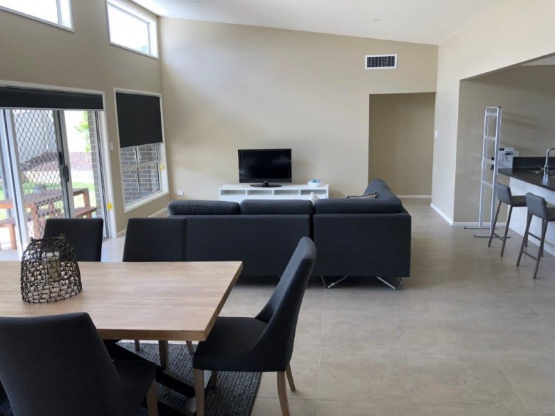 7 Wade Street, Turvey Park NSW 2650