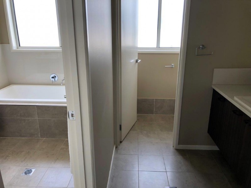 7 Wade Street, Turvey Park NSW 2650