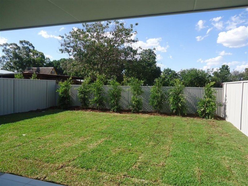 3/3 Craft  Street, Lake Albert NSW 2650