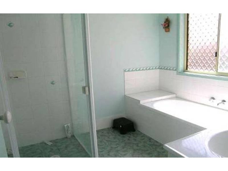 3 Sally  Cl, Lake Haven NSW 2263