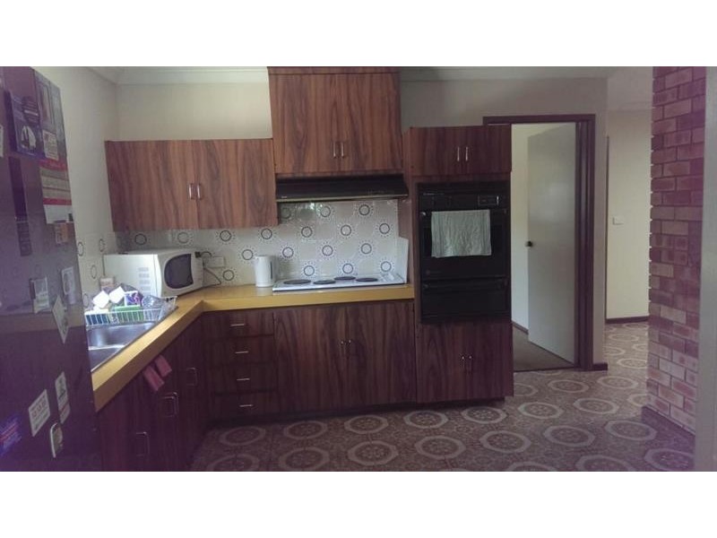 11 Goudhurst Pl, Gosnells WA 6110