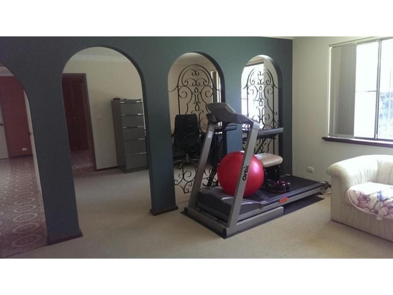 11 Goudhurst Pl, Gosnells WA 6110