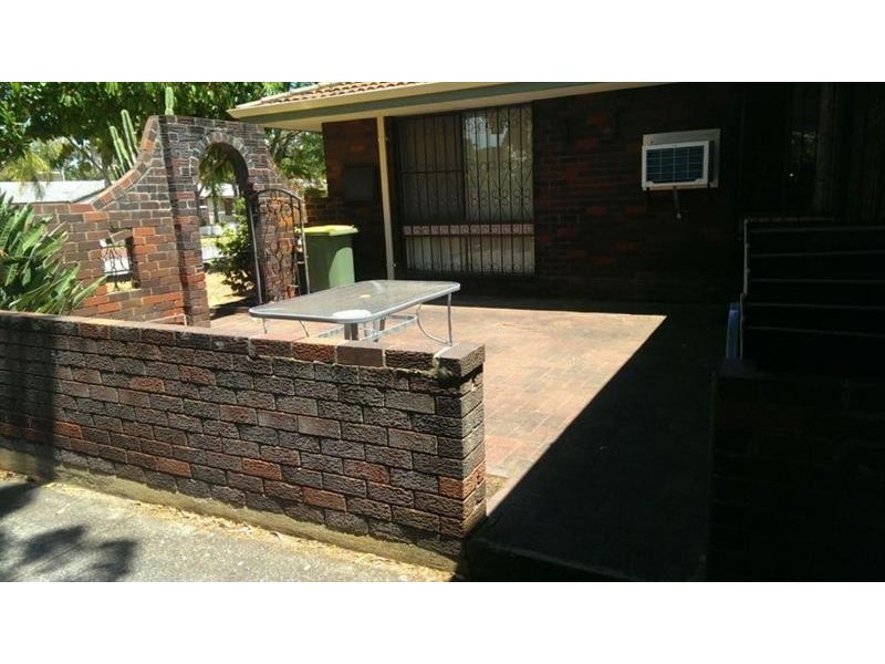 11 Goudhurst Pl, Gosnells WA 6110