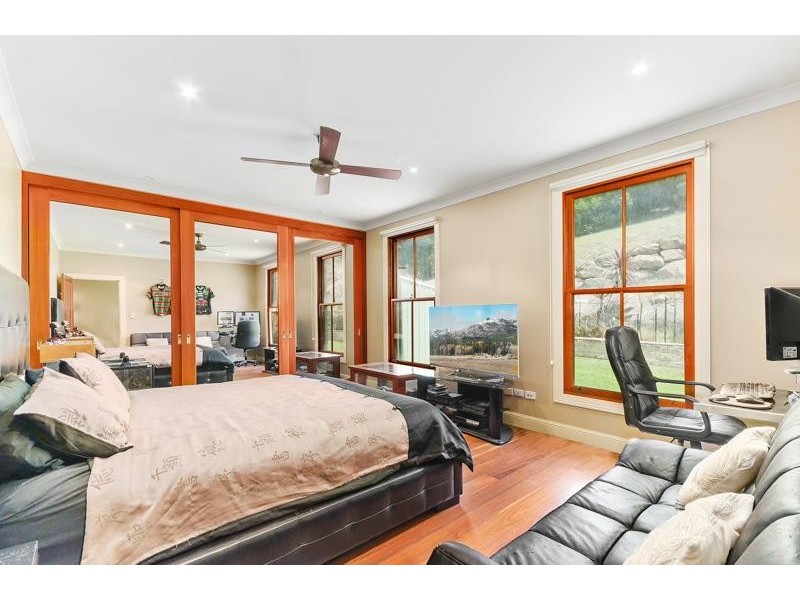 145 Daintree Dr, Albion Park NSW 2527